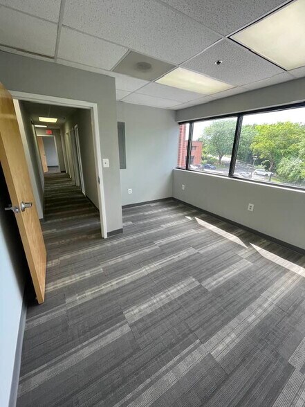 More Photos Of 15 Wormans Mill Ct, Frederick Research And Development For Lease