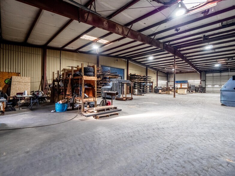 1305 Washington Ave, Krebs, OK 74554 Flex For Sale