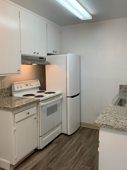More Photos Of 2700 32nd St, Sacramento Multifamily For Sale