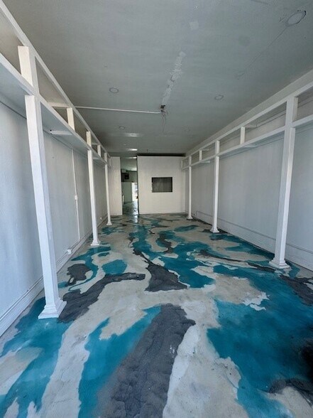 More Photos Of 363 S Fairfax Ave, Los Angeles Storefront Retail Office For Lease