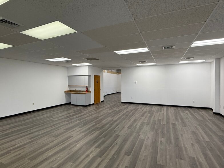 More Photos Of 776-858 S Military Trl, Deerfield Beach Research And Development For Lease