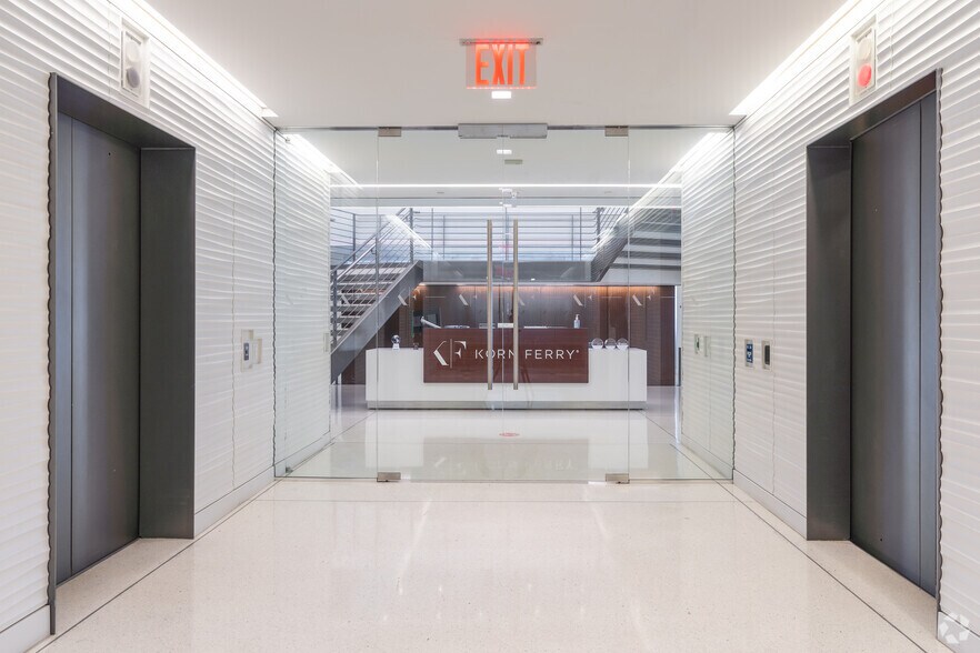 More Photos Of 1650 Arch St, Philadelphia Office For Sale