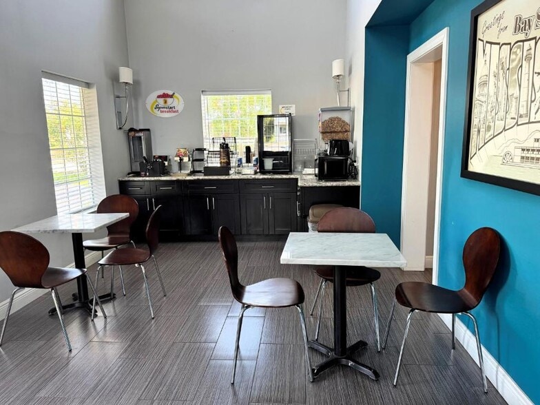 More Photos Of 1000 Highway 90, Bay Saint Louis Hotel For Sale
