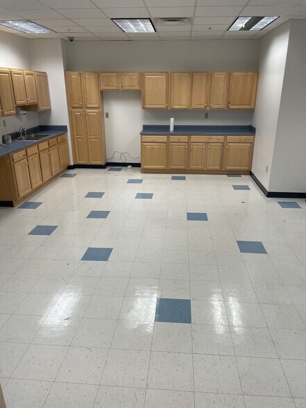 More Photos Of 138-152 Baltimore St, Cumberland Apartments For Lease