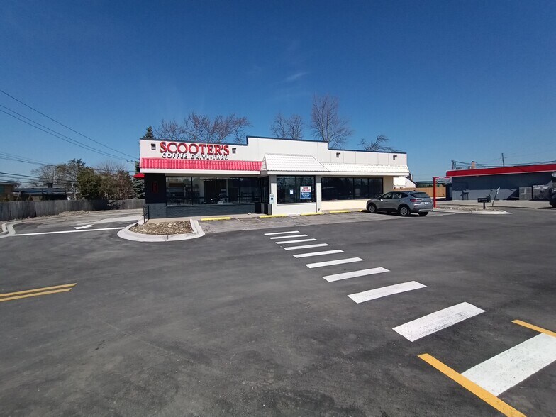 Primary Photo Of 20 W Golf Rd, Des Plaines Restaurant For Lease