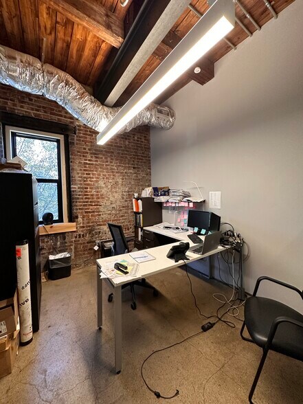 More Photos Of 317-325 S Main St, Pittsburgh Manufacturing For Sale