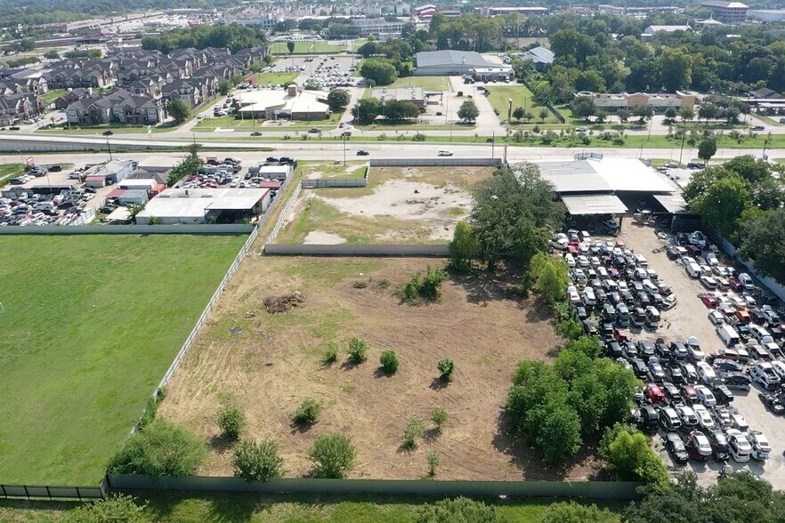 More Photos Of 7301 N Shepherd Dr, Houston Land For Lease