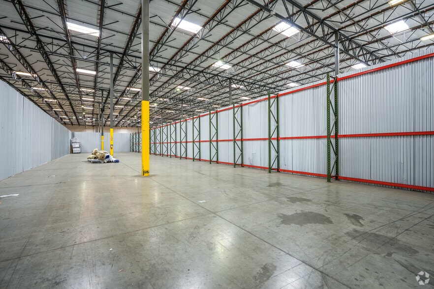 More Photos Of 14600 Innovation Dr, Riverside Warehouse For Lease