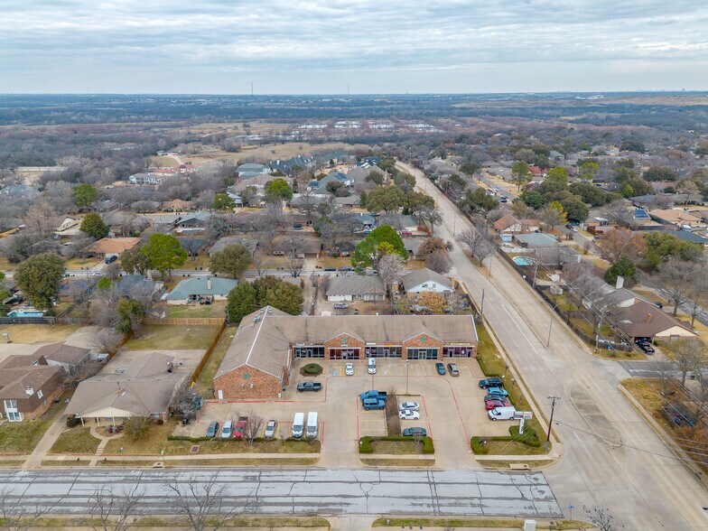 Primary Photo Of 2430 N Davis Dr, Arlington Freestanding For Lease