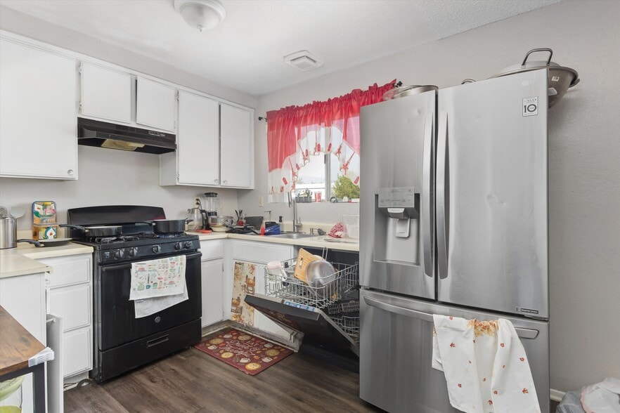 More Photos Of 1140 Oxford Dr, Redlands Apartments For Sale