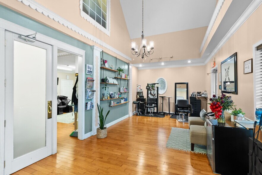 More Photos Of , Laurinburg Office For Sale