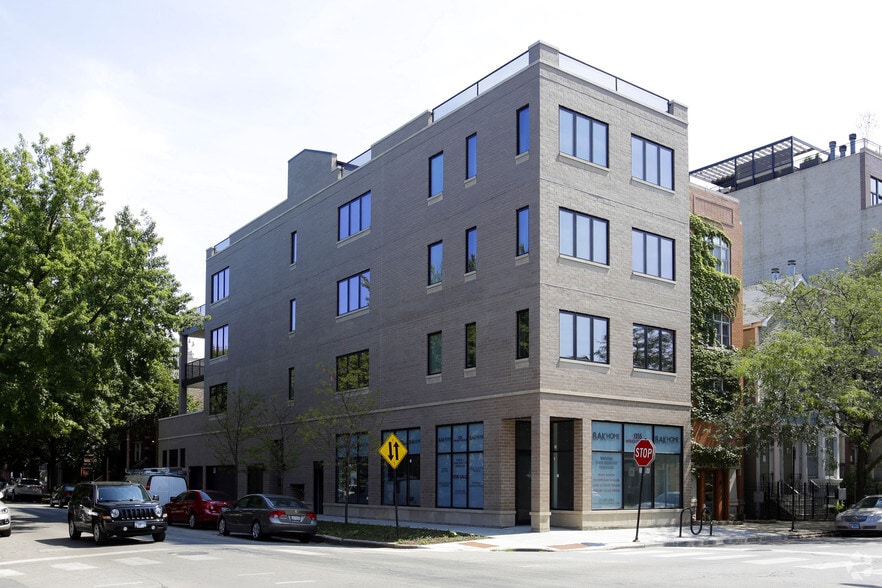 Primary Photo Of 2559 N Southport Ave, Chicago Storefront Retail Office For Lease