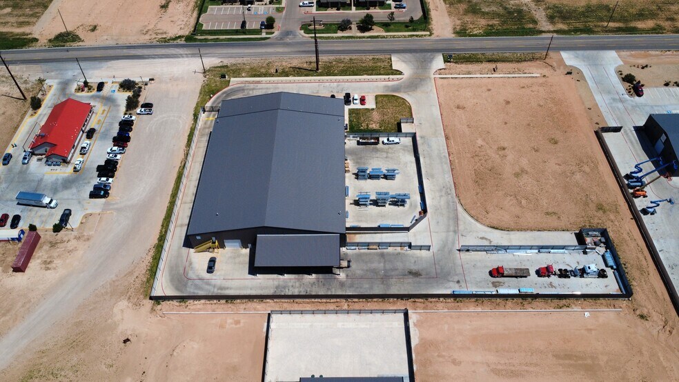 Primary Photo Of 3221 114th St, Lubbock Light Distribution For Sale