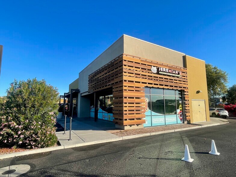 More Photos Of 4050 S Alma School Rd, Chandler Freestanding For Lease