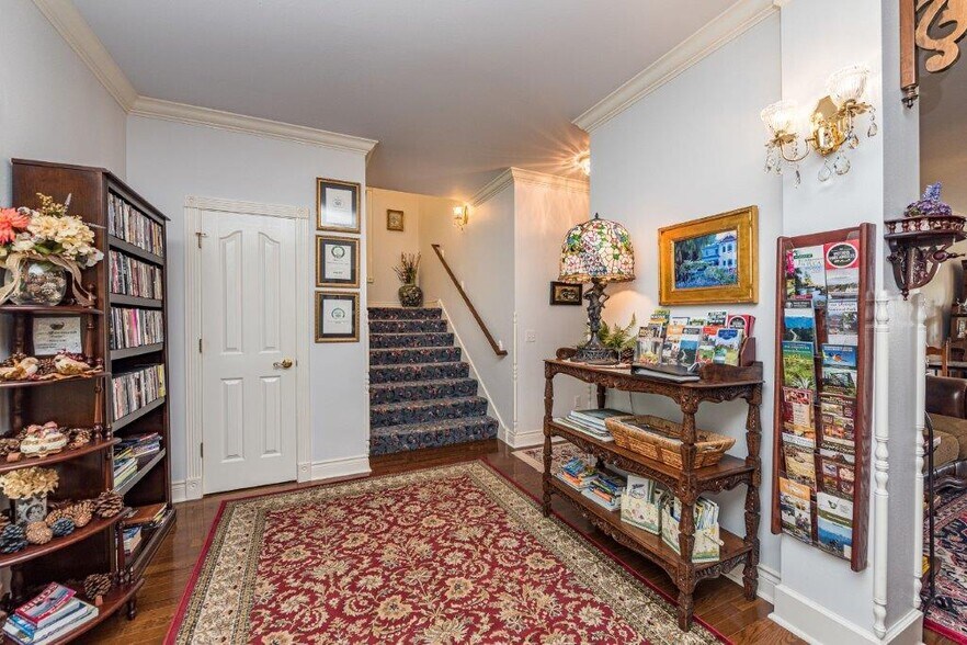 More Photos Of 397 Monterra Dr, Port Angeles Hospitality For Sale