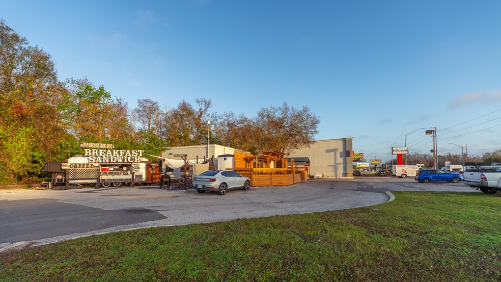 More Photos Of 7212 N Dale Mabry Hwy, Tampa Freestanding For Sale