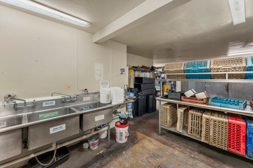 More Photos Of 1850 Dominion Way, Colorado Springs General Retail For Sale