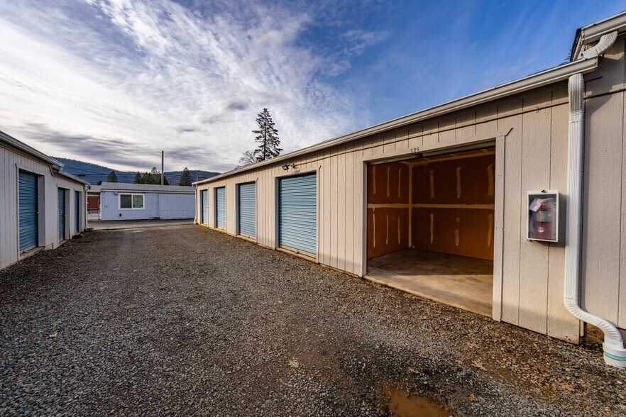 More Photos Of 25657 Redwood Hwy, Cave Junction Self Storage For Sale