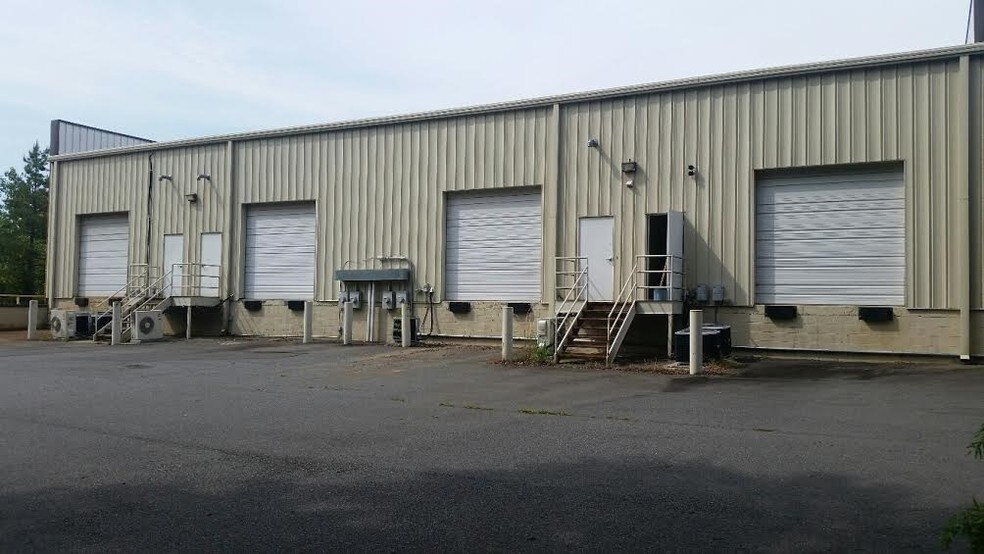 More Photos Of 5521 Cannon Dr, Monroe Light Distribution For Lease