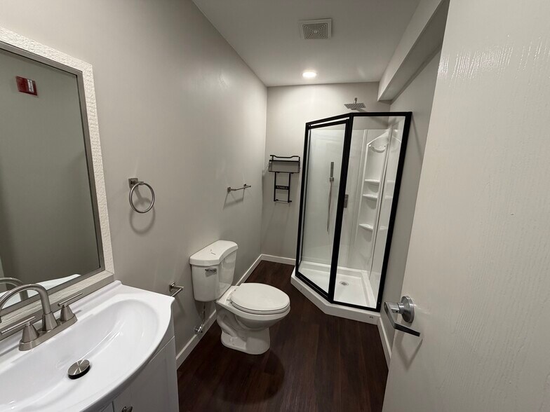 More Photos Of 43850 US 6, Wyalusing Apartments For Sale