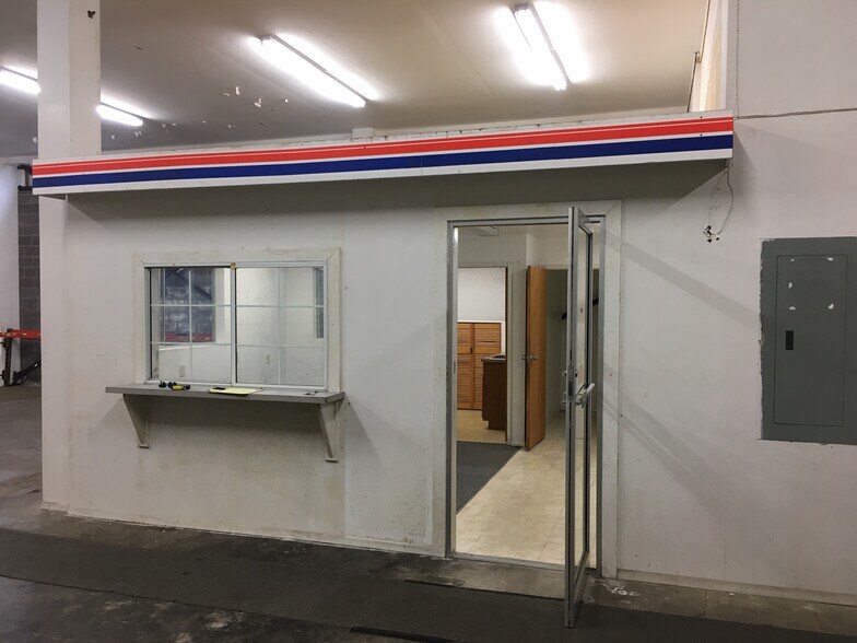 More Photos Of 81-6678 Mamao St, Kealakekua Specialty For Lease