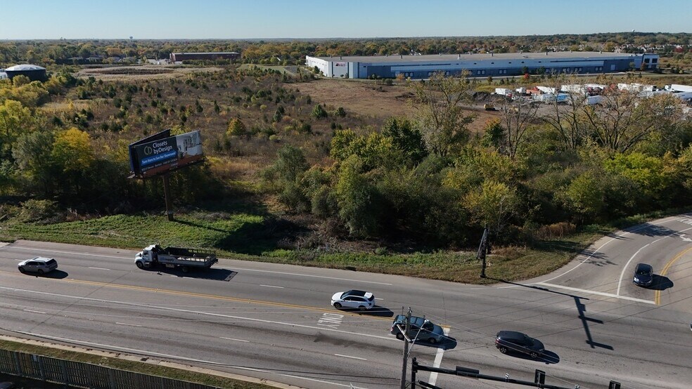 More Photos Of 701 E Lake St, Streamwood Land For Sale