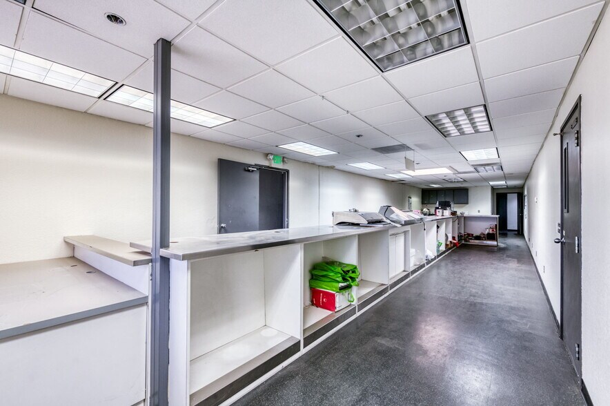 More Photos Of 5333 N Cornelia Ave, Fresno Warehouse For Sale
