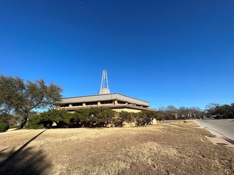 Primary Photo Of 5051 Trail Lake Dr, Fort Worth Religious Facility For Sale