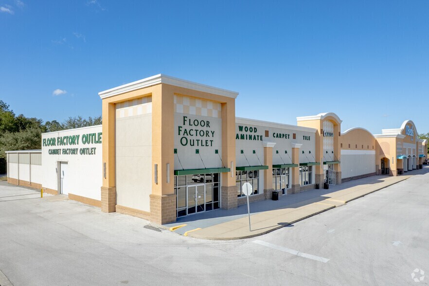 More Photos Of 9598 SW 114th St, Ocala General Retail For Sale