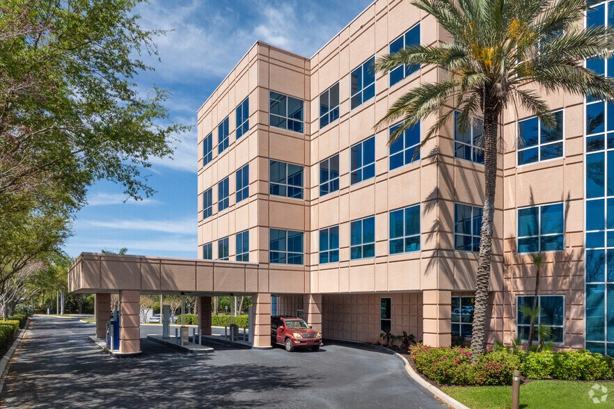 More Photos Of 13350 Metro Pky, Fort Myers Office For Lease