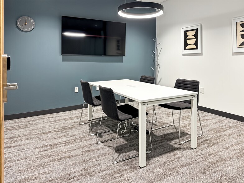 More Photos Of 1895 Tyler St, Hollywood Coworking Space