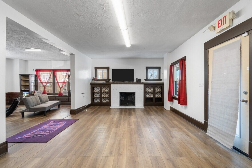 More Photos Of 2307 Cleveland Ave NW, Canton Office Residential For Sale