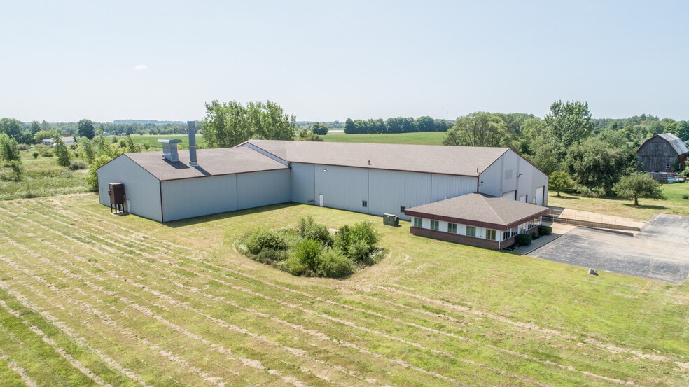 More Photos Of 2100 17 Mile Rd, Kent City Warehouse For Sale