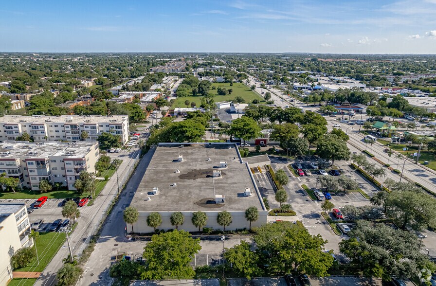 More Photos Of 1879 N State Road 7, Lauderhill Bank For Lease