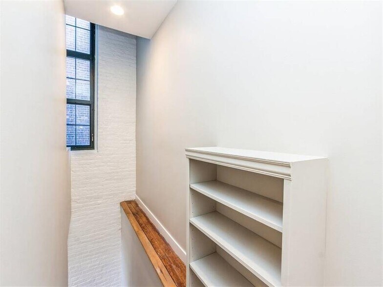 More Photos Of 166 Valley St, Providence Apartments For Sale