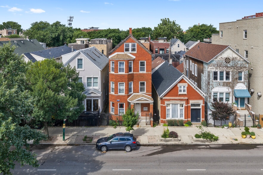 Primary Photo Of 2442 N Ashland Ave, Chicago Apartments For Sale