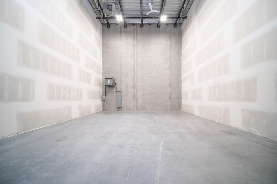 More Photos Of 951 E Kent Av N, Vancouver Warehouse For Sale