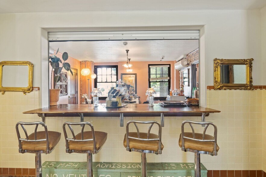 More Photos Of 202 Steeples Blvd, Indianapolis Apartments For Lease