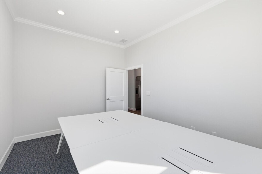 More Photos Of 3121 Bailey Dr, Fort Worth Office For Lease