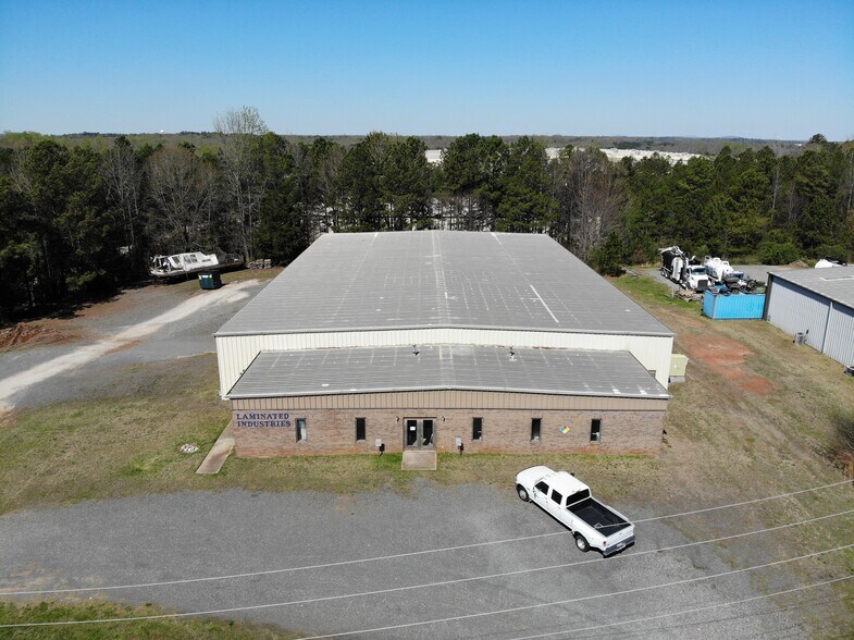 More Photos Of 479 Springdale Rd E, Rock Hill Warehouse For Lease