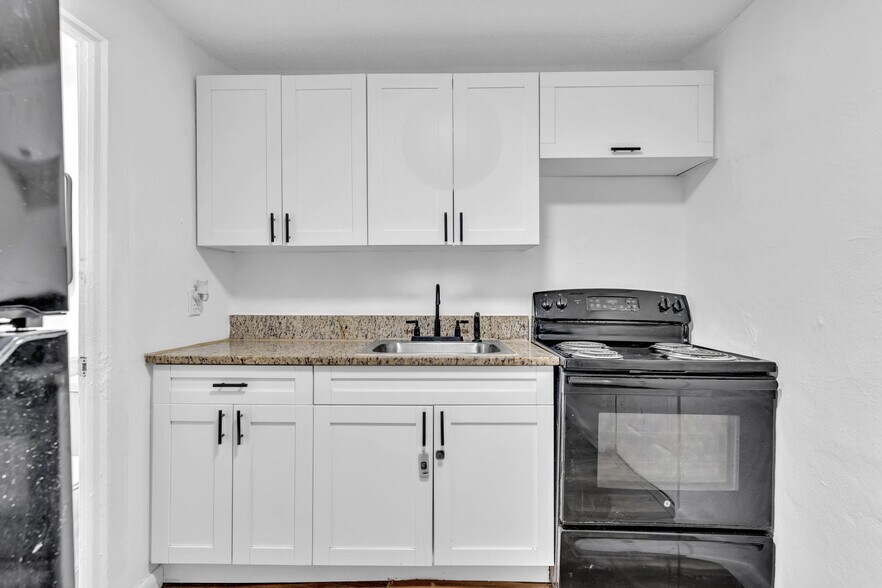 More Photos Of 2140-2160 NW 29th St, Oakland Park Apartments For Sale