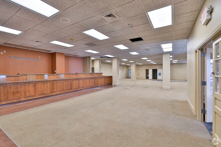 More Photos Of 13-51 River Rd, Fair Lawn General Retail For Sale