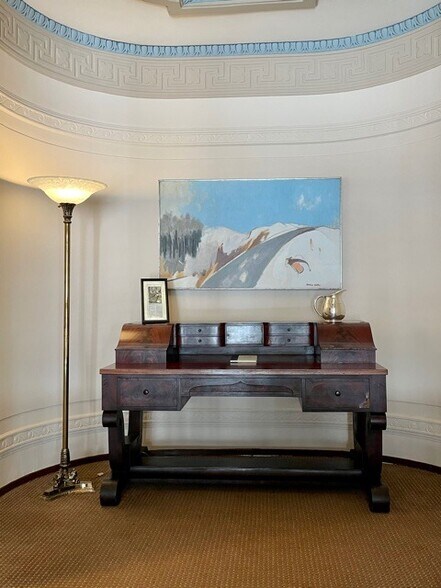 More Photos Of 233 E Redwood St, Baltimore Office For Lease