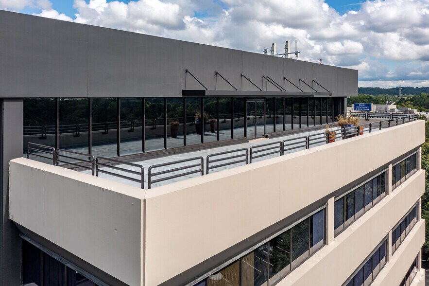 More Photos Of 2751 Buford Hwy NE, Atlanta Office For Lease