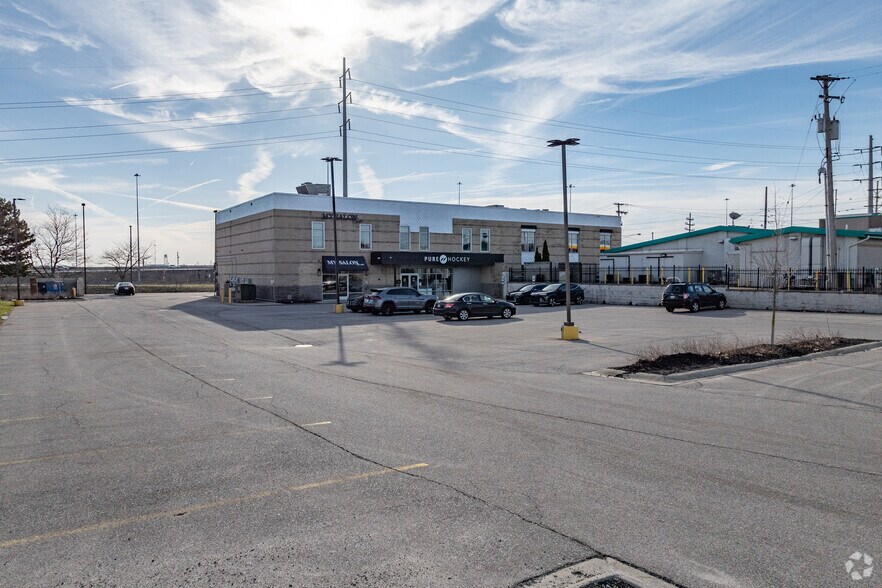 More Photos Of 6505 Mayfield Rd, Mayfield Heights Freestanding For Sale