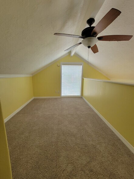 More Photos Of 2318 Crows Nest Dr, League City Specialty For Sale