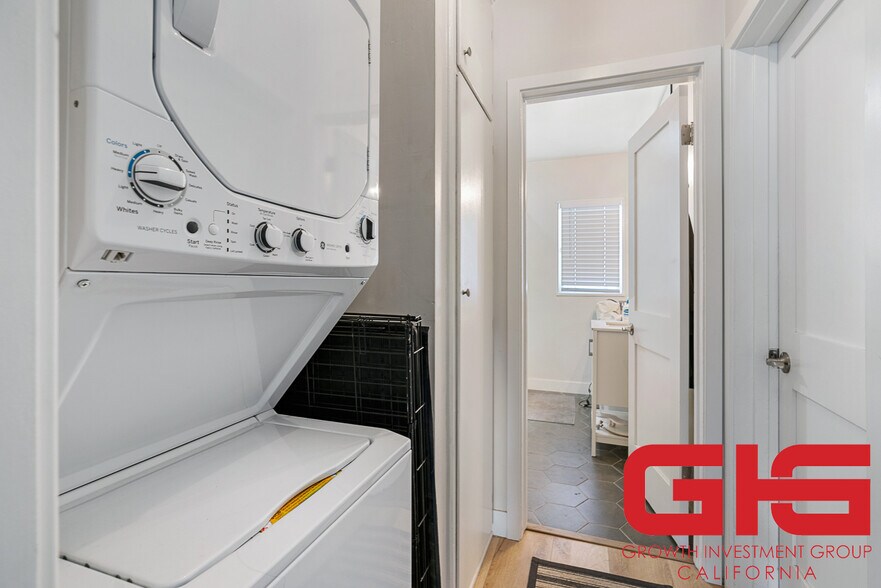 More Photos Of 239 S Madison Ave, Pasadena Apartments For Sale