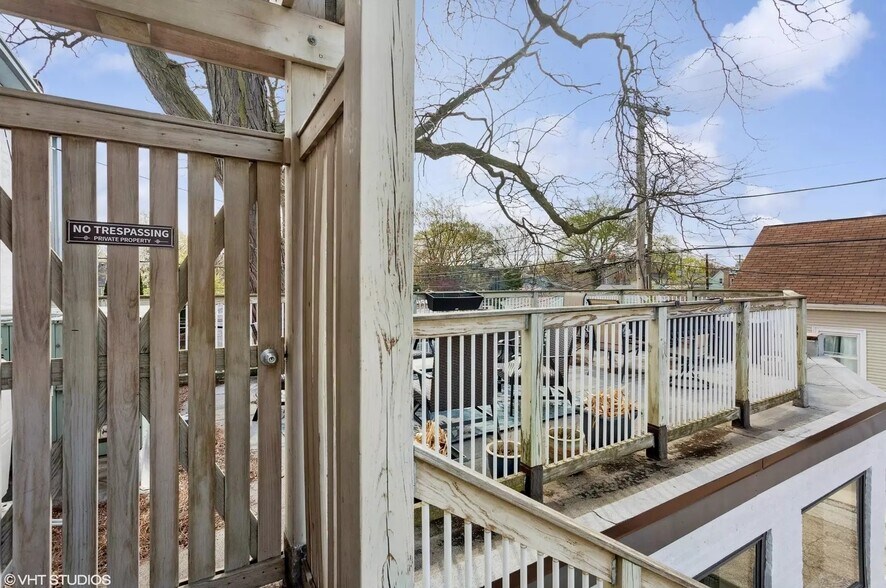 More Photos Of 1335 Dodge Ave, Evanston Loft Creative Space For Sale