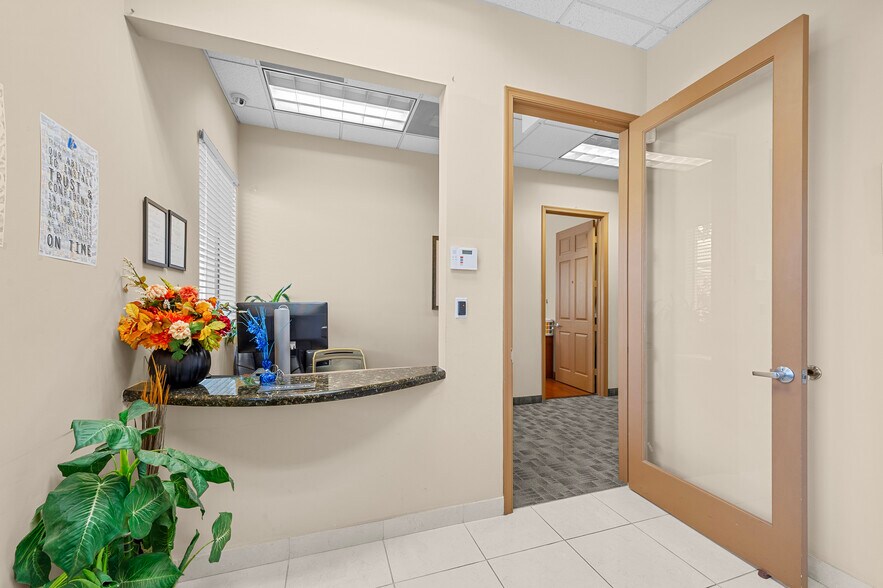 More Photos Of 11780 W Sample Rd, Coral Springs Office For Sale