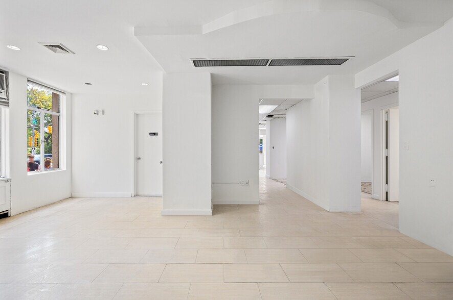 More Photos Of 211 Central Park W, New York Apartments For Sale